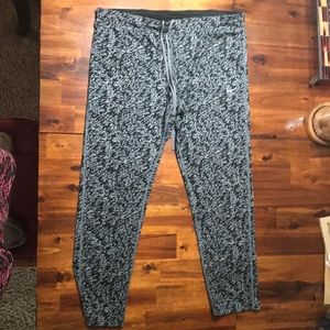 Nike Capri dri-fit leggings